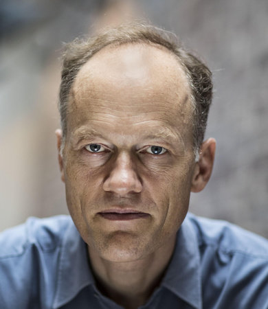 Photo of Sebastian Mallaby