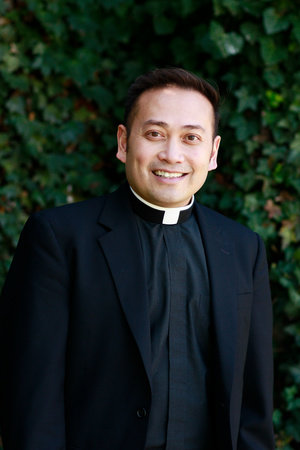 Photo of Father Leo Patalinghug