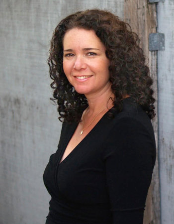 Photo of Amy Ettinger