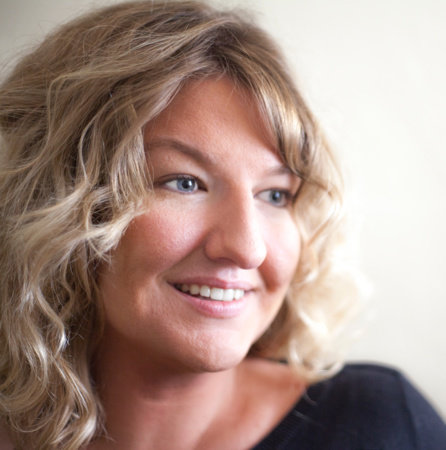 Photo of Kimberly Bell