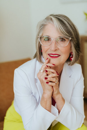Photo of Julie Bogart