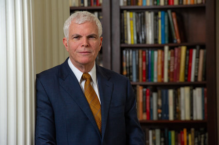 Photo of Steven Naifeh