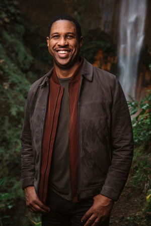 Photo of Hakeem Oluseyi