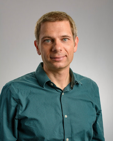 Photo of Mike Mariani