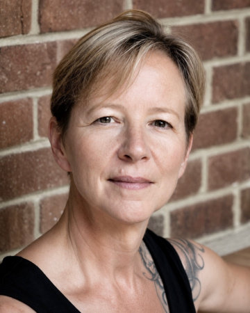 Photo of Therese Anne Fowler