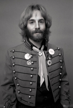 Photo of Andrew Gold