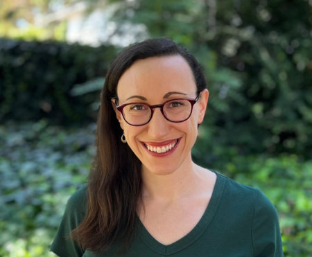 Photo of Rachel Pologe