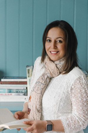 Image of Laura Bloom