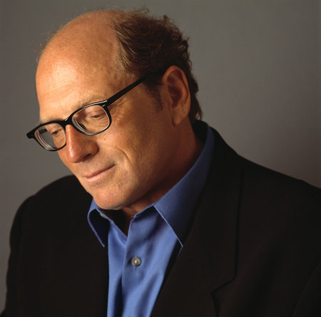 Photo of Oscar Hijuelos