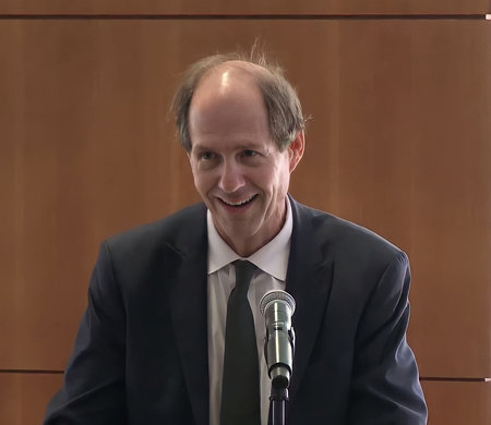 Photo of Cass R. Sunstein