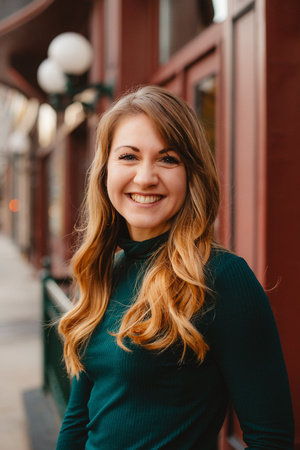 Photo of Elizabeth Moore