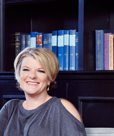 Photo of Veronica Henry