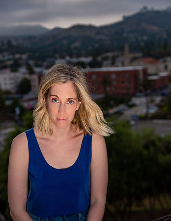 Photo of Elizabeth Little