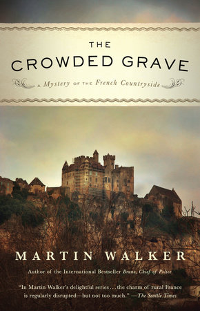 The Crowded Grave by Martin Walker